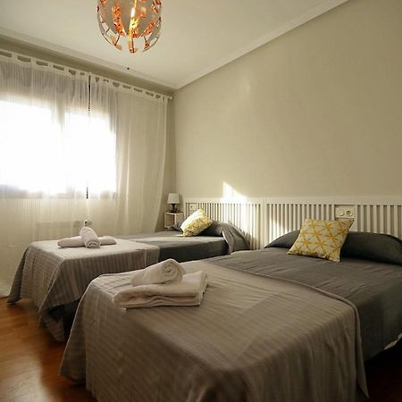 Apartamento , Wifi Y Garaje Cerca Del Centro Appartement Oviedo Buitenkant foto