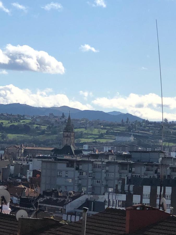 Apartamento , Wifi Y Garaje Cerca Del Centro Appartement Oviedo Buitenkant foto